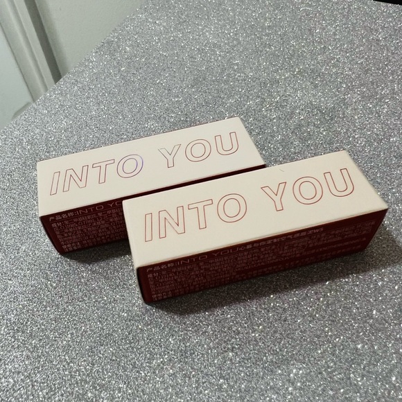 【NEW】INTO YOU CUSTOMIZED AIRY LIP MUD - Picture 5 of 6